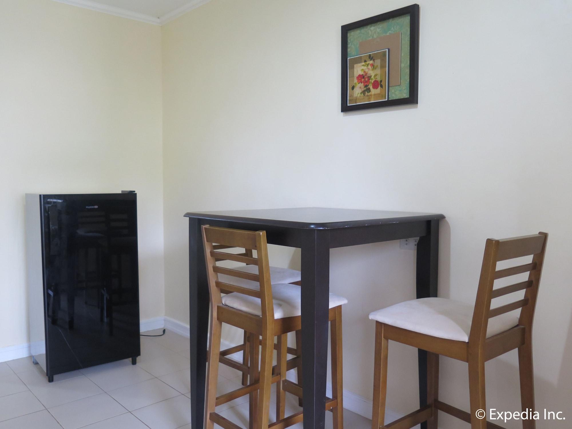 Villa Del Pueblo Inn Панглао Екстериор снимка