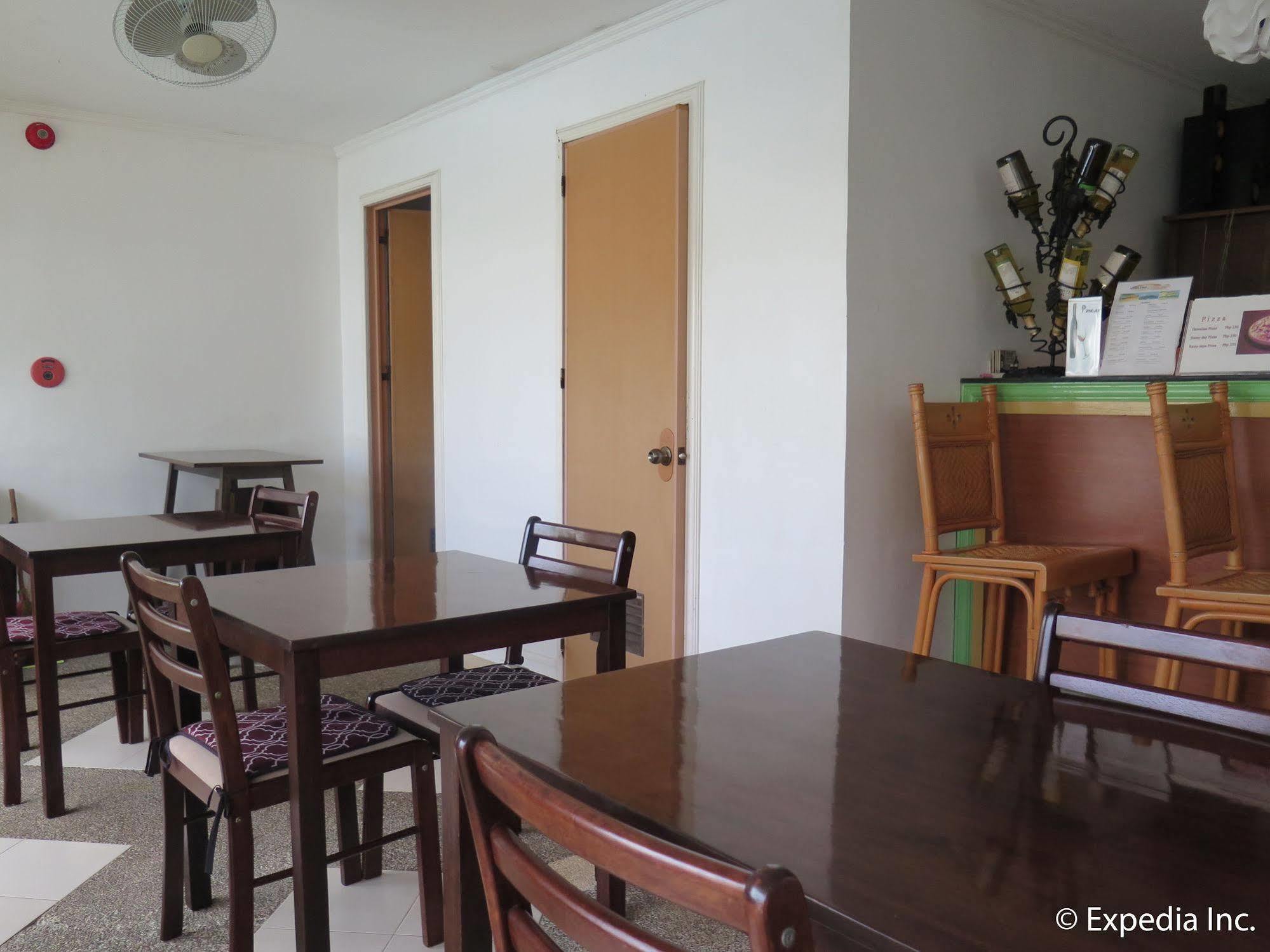 Villa Del Pueblo Inn Панглао Екстериор снимка