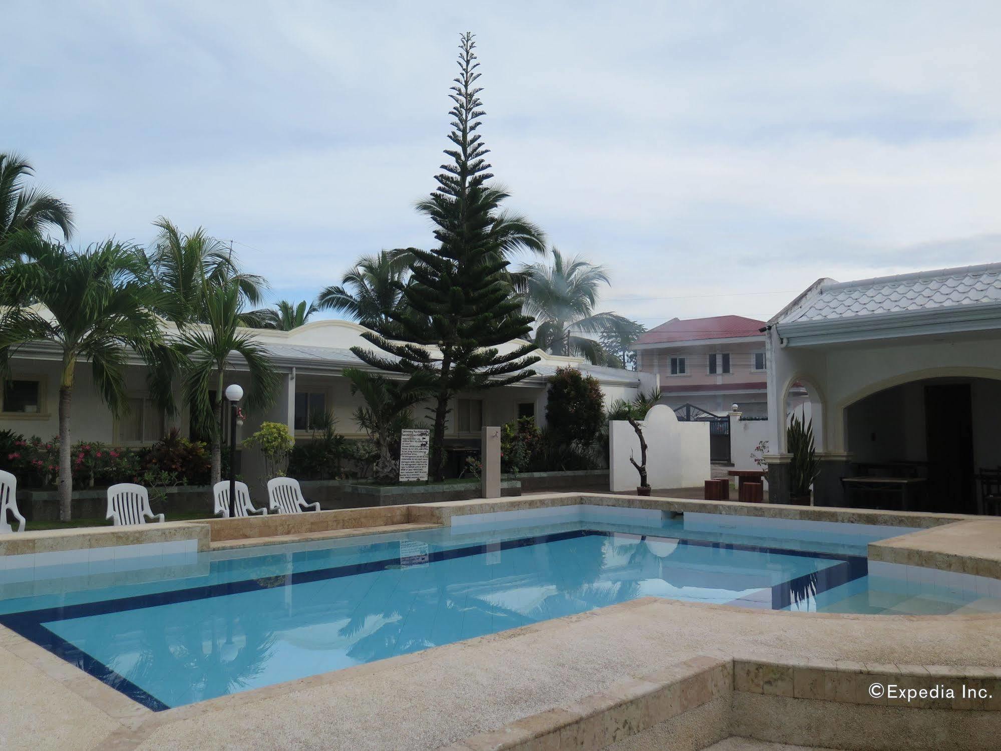 Villa Del Pueblo Inn Панглао Екстериор снимка